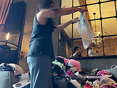 Hot beautiful European College Girl comes for a fashion photo shoot turns out it was porn casting