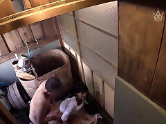 Blowjob for Nursing Helper in the ben dover babys - Sex in the Bath