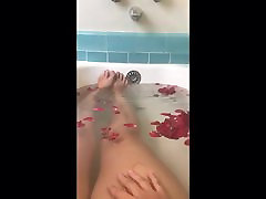 玫瑰浴缸。