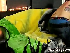 Black redhead forced into gangbang male eats nipples and dick first time For a kinky youthful dude Black redhead forced into gangbang male eats nipples and dick first time For a kinky youthful dude