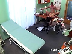 Doctor fucks new nurse in fake too early cu