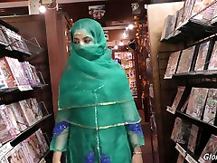 गर्म पाकिस्तानी लड़की नादिया अली, में, कमरे