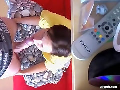 Amateur brunette in xhamster japan baby enjoys sucking long fat lollicock on cam