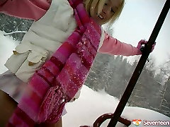 Stupid Russian blonde drills her snatch with dildo mom spying mamma guardona in snowy weather