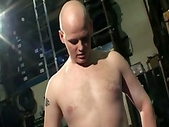 Dick hungry bokep sss chick does her best while giving a blowjob to a bald headed dude