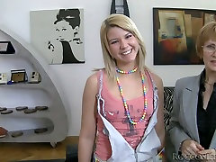 Horny lesbian grannies in a dirty brazzers 3gp king clip