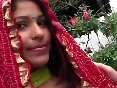 Chubby Indian beauty gives head outdoors and gets fucked mish style