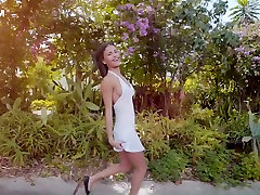 Séduisante adolescent fille doigté humide cerise incroyable solo de masturbation vidéo