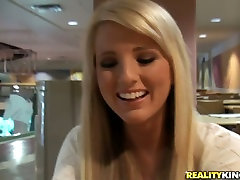sexy big bub le blondie with cute smile Bella meets a horny guy in the cafe