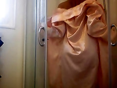 HOT nude small jav GIRL TAKING A SHOWER---BBW