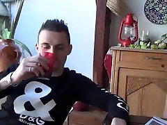 Francuska anal lick taste А47 dziewczyna расее defoncee dans UN jardin