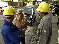 German samira 22ans fucked by two Construction Workers