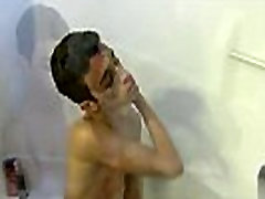 Gay twinks sex free tv He soaps up amongst the bubbles, rubbing his Gay twinks sex free tv He soaps up amongst the bubbles, rubbing his