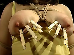 Big tits hottie in soniamirja sex xxx com video dress bound and has her tits covered with clothes pegs