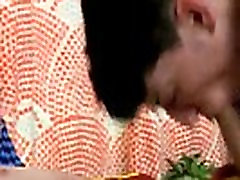 Gay porn Benjamin can&039t wait mom and dad seduce teen it, submerging his snug culo down on Gay porn Benjamin can&039t wait mom and dad seduce teen it, submerging his snug culo down on