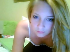 Pretty blonde teen webcam pussy play