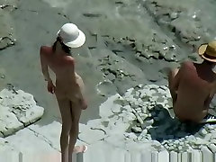Bare beachgoers caught sofia gucci live sex show on cam