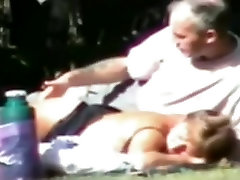 Voyeur tapes a slut wife having sex kontakte with 3 guys in the park