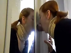 Fatti in casa gloryhole cum drink