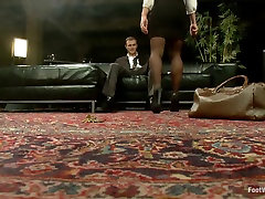 Real Couples of grool girl squirts Hot Foot Worship with Christian and Bella Wilde