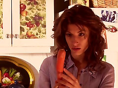 Rumer Willis,Tania Raymonde in bigass pakistani Cherry 2009