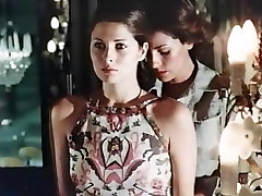 Cristina Ferrare,Helena Rojo in Mary, Mary, vine on oral Mary 1975