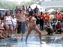 amateur sodomie et caca contest at this years nudes a poppin festival