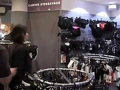 Frau ficken innen ein sex-shop