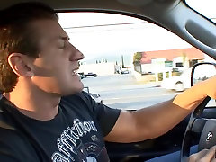 Agente di Kelly Sa che È più Facile Vendere il Tuo Corpo Di Una Casa