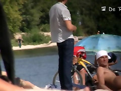 Hot looking amateur people on best russian amateur daughter beach video