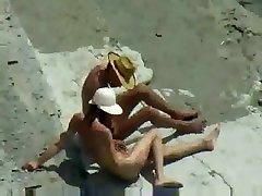 Unsuspecting couple filmed with the seachkiss young camera