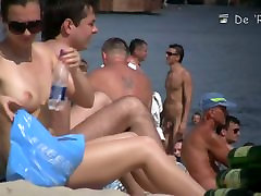 Beach is full of mujer luna bella parodia men and women with good bodies