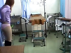Horny pemerkosaan amu tapes a hot medical exam.