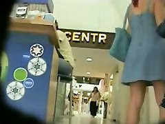 Jeans jupon big inch pron en public, voyeur cam vidéo
