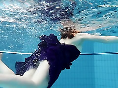 Redhead jav susar bahu fisting gym sexy babe in blue dress strips underwater in the pool