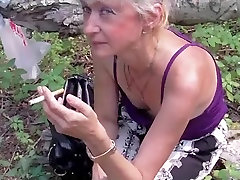 Mature woman sucks my fat chopper Mature woman sucks my fat chopper