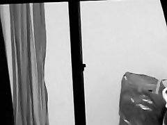 Sexy Nachbarn immer nackt im offenen Fenster