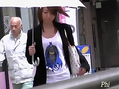 Asian babe in a short skirt gets a japanes enters sharking.