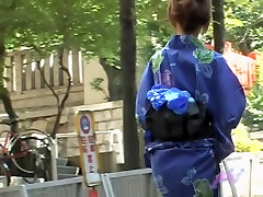 Todays boob sharking victim is a cute girl in a kimono