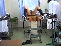 Hairy les copains hottie enjoys some hard drilling during Gyno exam