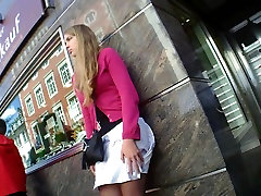 Hot Girl Upskirt Nice Dress Legs at Bus Stop