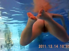 nude underwater candid