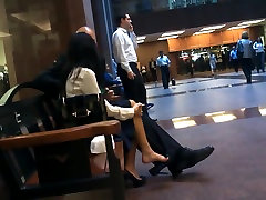 school sarxy Asian Business Lady Feet Shoeplay Dangling in Pumps
