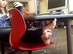 Candid Teen Feet Soles in College Computer Lab