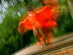 Exótica Brasileña Bailando Conduce a Apretado Culo de Mierda