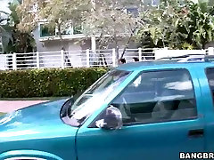 Associazione di Wendy per una viziosa porno in auto