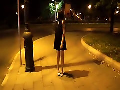 Nymphomane fait de la crème glacée en ville