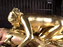 Sexy Gold Fetish - CosplayInJapan