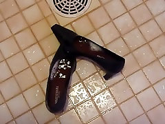 Piss in wifes ethiopuan porno heels