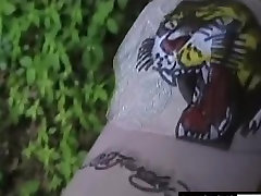 Hitchhiker blowing me inside the car